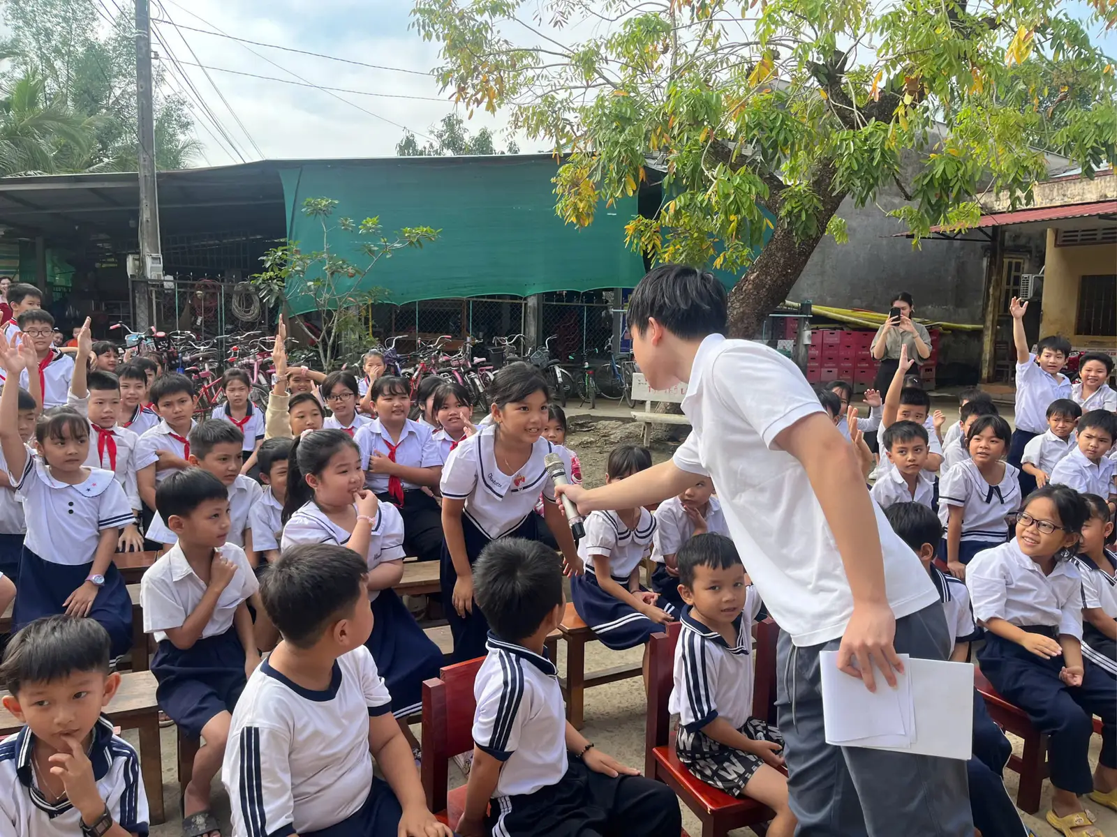 Hình ảnh minh hoạ nhu cầu tiếp cận nước sinh hoạt an toàn